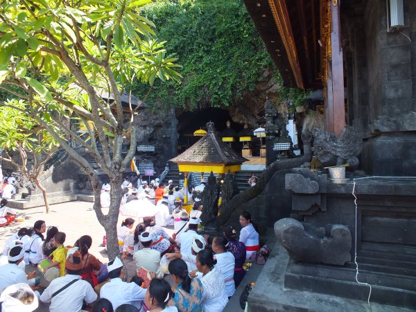BALI - PURA GOA LAWAH