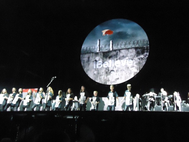 ROGER WATERS - THE WALL - Budapest 2013