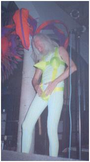 � 2001 Luc Pilmeyer