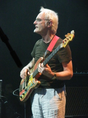 Luc Pilmeyer : Mike Howlett